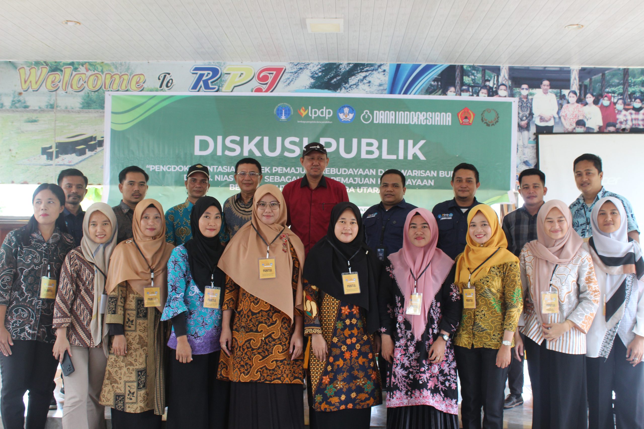 DISKUSI PUBLIK - PENGDOKUMENTASIAN SITUS MEGALITIK DAN OBJEK PEMAJUAN KEBUDAYAAN RAWAH PUNAH SEBAGAI WARISAN BUDAYA BERKELANJUTAN DI NIAS BARAT SUMATERA UTARA